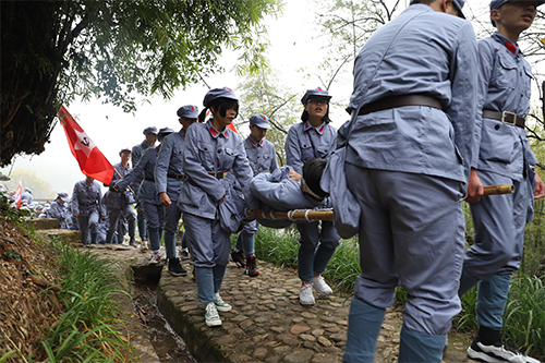 井岡山紅色團(tuán)建拓展_井岡山紅色培訓(xùn)課程