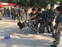 福州企業(yè)軍事拓展訓(xùn)練